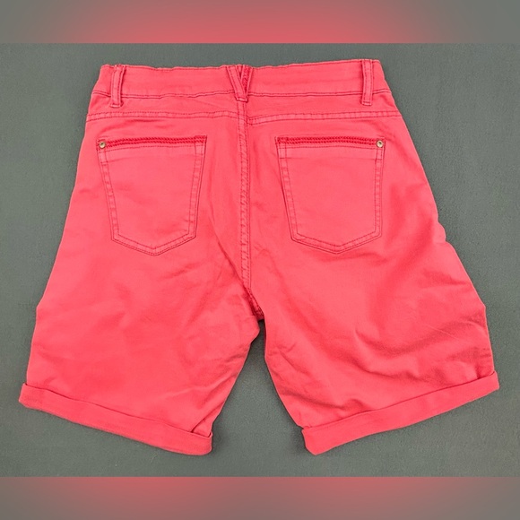 s.Oliver Red Smart Bermuda Loose Fit Shorts Size 36 US 28 - Picture 4 of 7